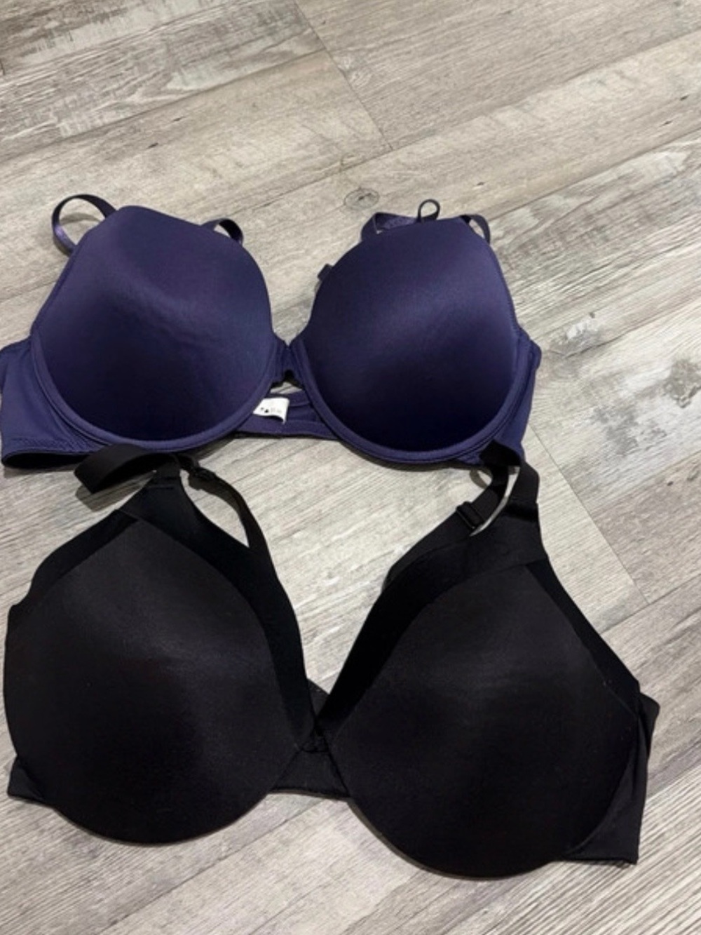 Maidenform Smooth T-Shirt Bras in Black and Purple Duo